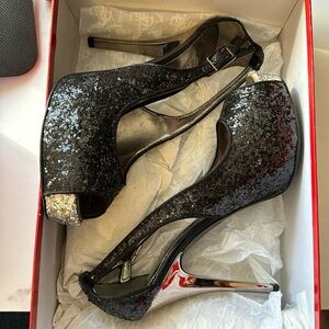 Guess Gwhondola2 Glitter Platform Heels